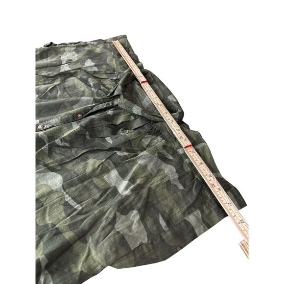 Old Navy Camo Blouse M Womens Button-Down Short Sleeve Shirt Cotton Rayon Blend - Picture 8 of 10